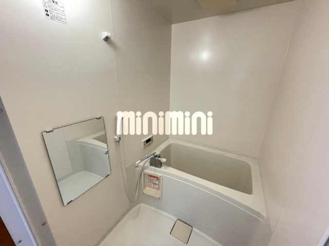 バス・シャワールーム　バストイレ別