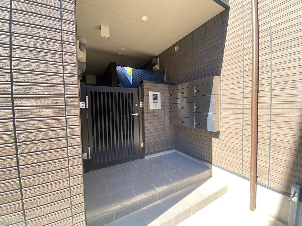 エントランス　エントランス