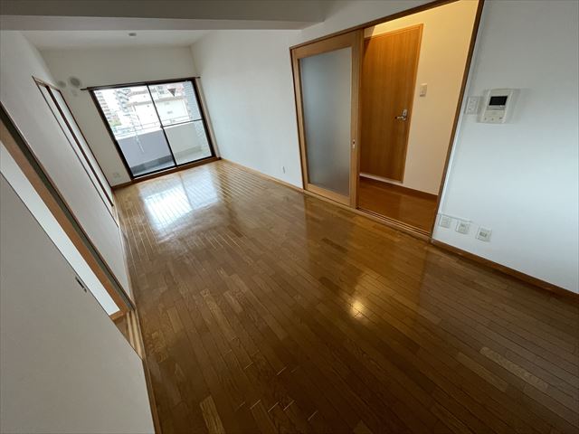 居室・リビング　※同建物別部屋の写真になります。