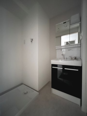 洗面設備　建築中の写真です。