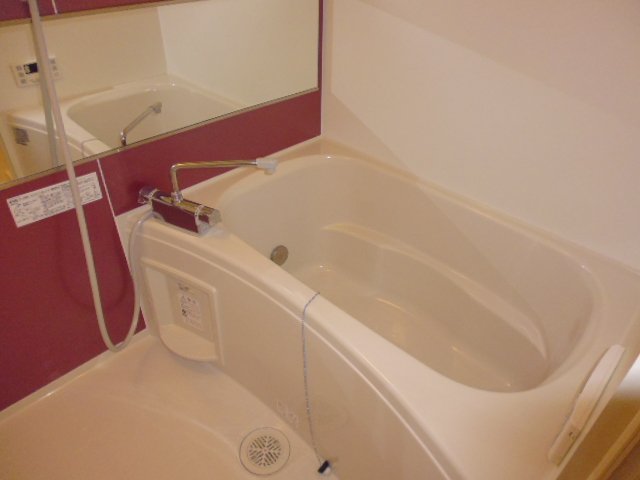 バス・シャワールーム　追い焚きバス