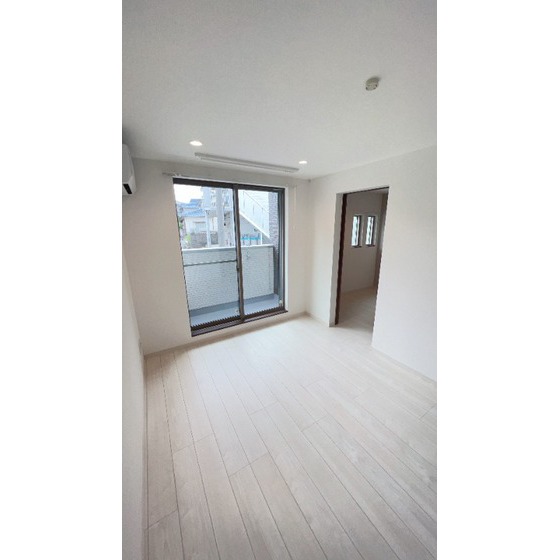 居室・リビング　ＬＤＫ　広々９帖♪