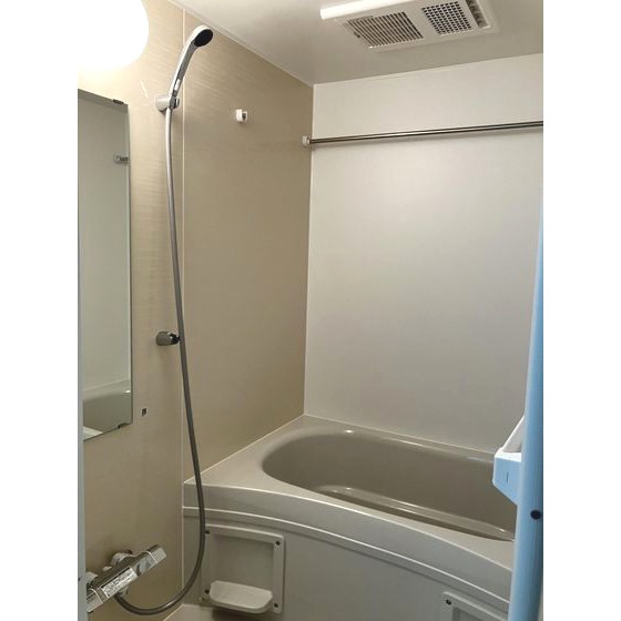 バス・シャワールーム　追い焚き、浴室乾燥付き