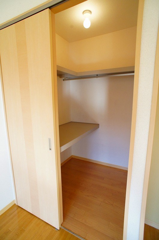 収納　実際の仕様とは異なる可能性があります。