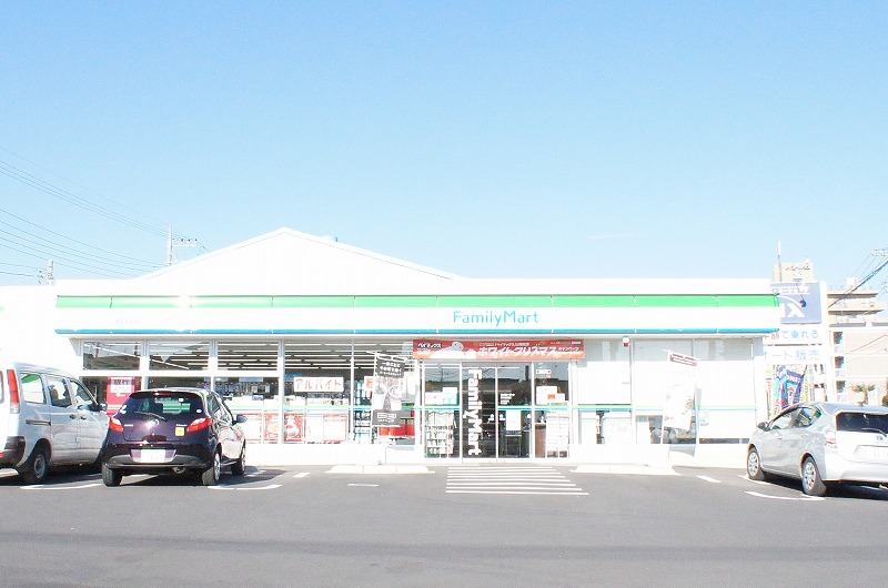 コンビニ　ファミリーマート 厚木金田店（コンビニ）まで445m