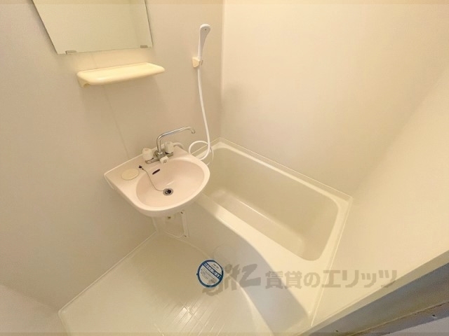 バス・シャワールーム　バス