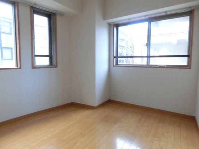 居室・リビング　他号室参照