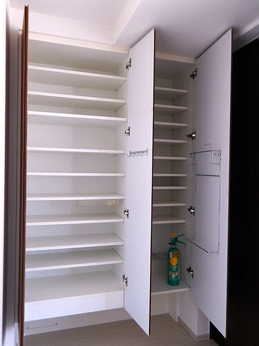 玄関　玄関収納、玄関　※2025年10月撮影