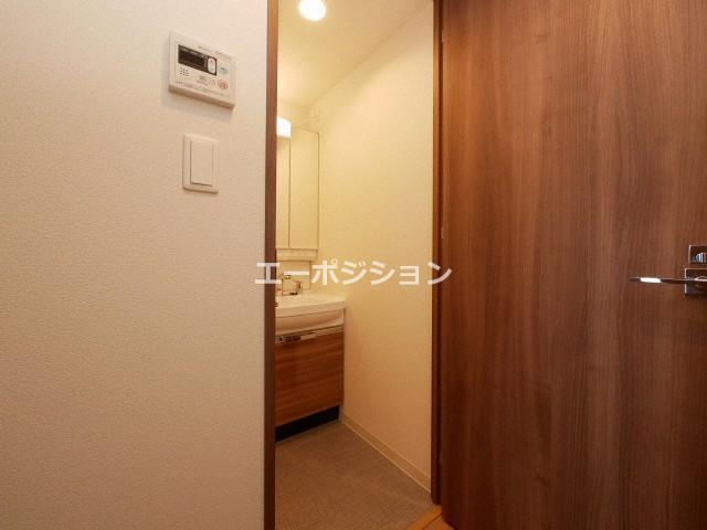 洗面設備　スプランディッド難波WEST