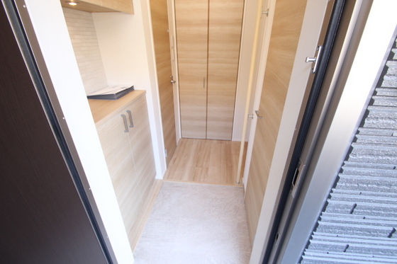 玄関　※別部屋の写真です