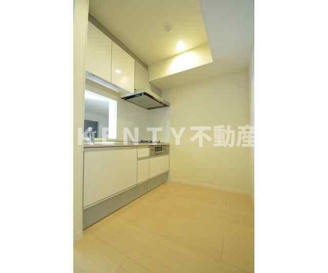 キッチン　コンパクトなキッチンで掃除もラクラク