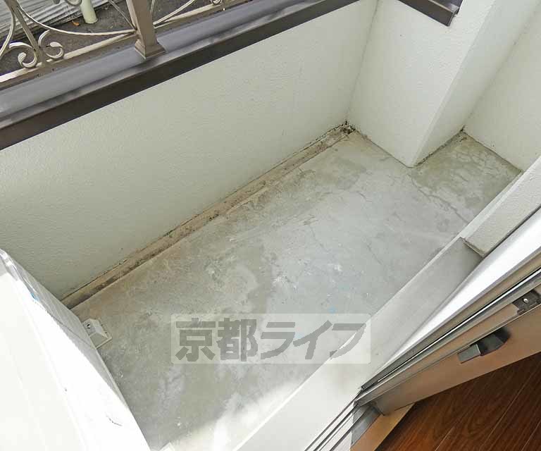 バルコニー　バルコニです。