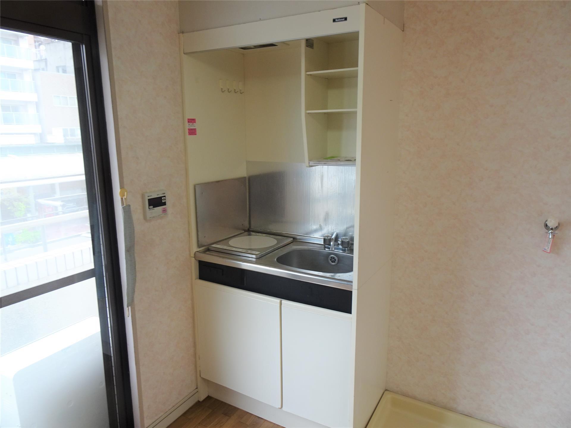 キッチン　1口IHクッキングヒーター付きのシステムキッチン♪