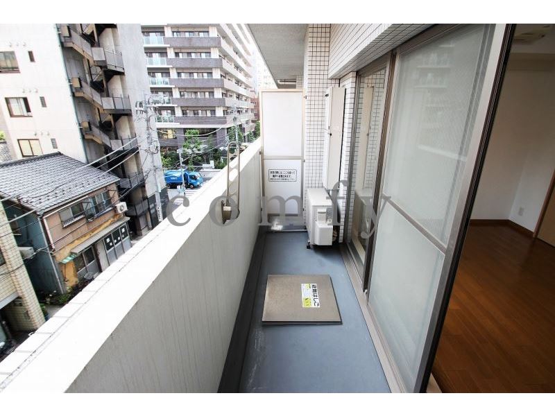 バルコニー　南向きのバルコニー