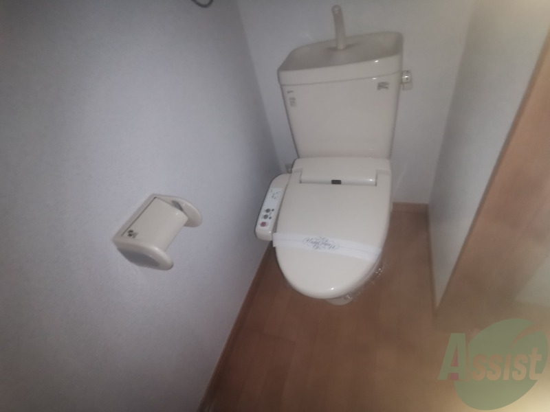 トイレ　トイレは清潔感があり安心して使用できそうです。