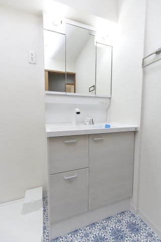 洗面設備　洗髪洗面化粧台