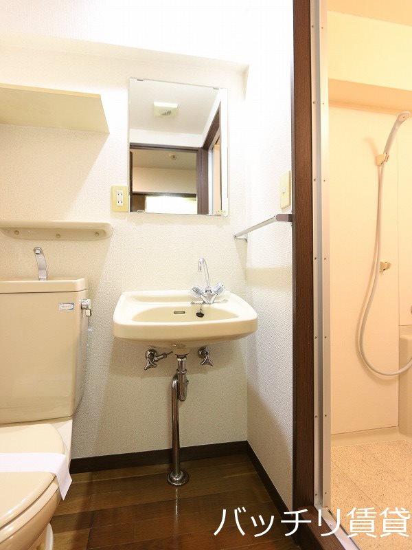 洗面設備　別号室の画像の為、現状を優先いたします
