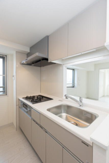 キッチン　※写真は同タイプ住戸です。