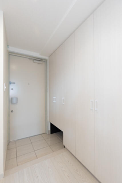 玄関　※写真は同タイプ住戸です。