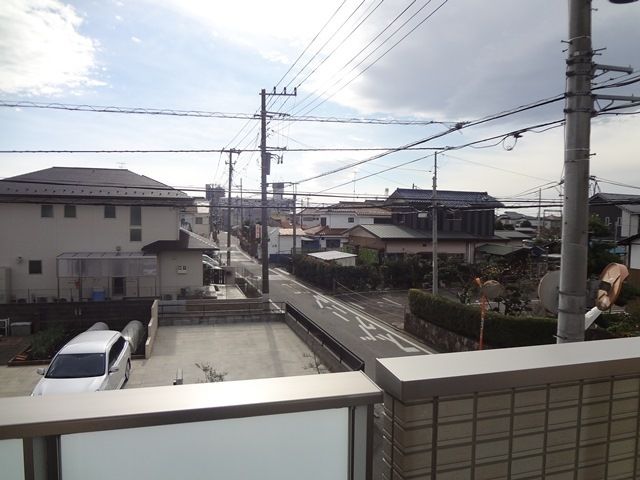 眺望　大和ハウス施工の築浅賃貸住宅　設備・収納充実