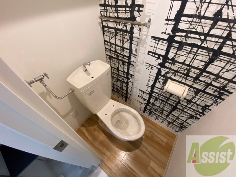 トイレ　こちらはトイレです。清潔感があり、安心して使用できます。