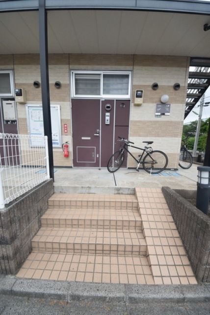 エントランス　★お洒落なエントランスです★