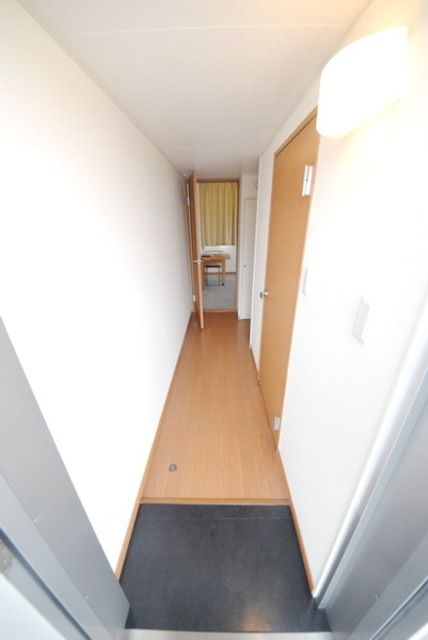 玄関　★靴箱付きの玄関です★