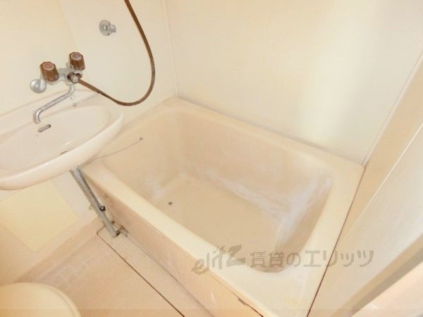 バス・シャワールーム　風呂