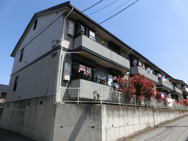建物外観　静かな住宅街にあります。