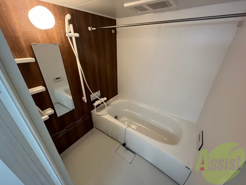 バス・シャワールーム　お風呂になります。一日の疲れを癒してくださいね。