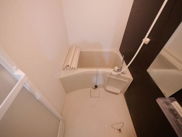 バス・シャワールーム　★バスタブの様子★