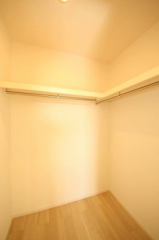 収納　ウォークインクローゼットです