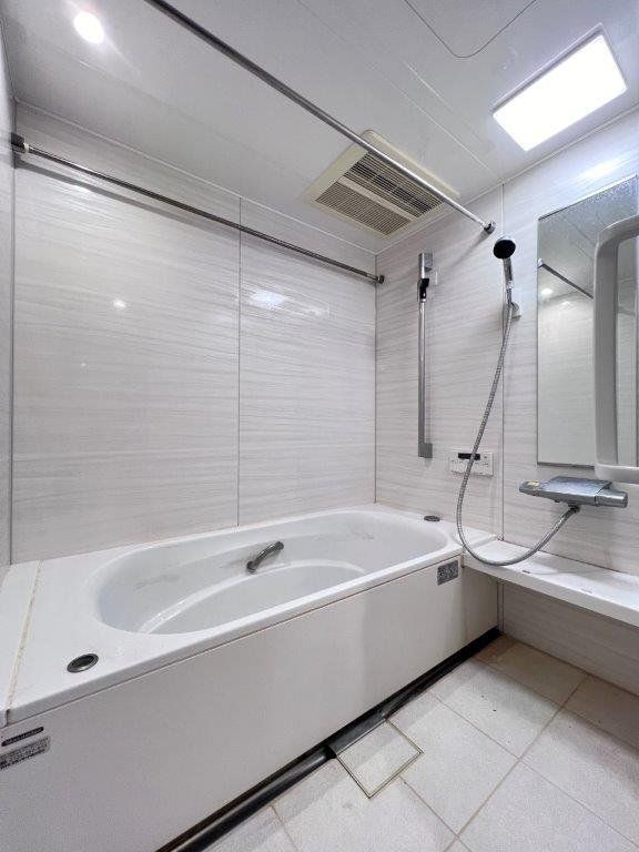 バス・シャワールーム　バス