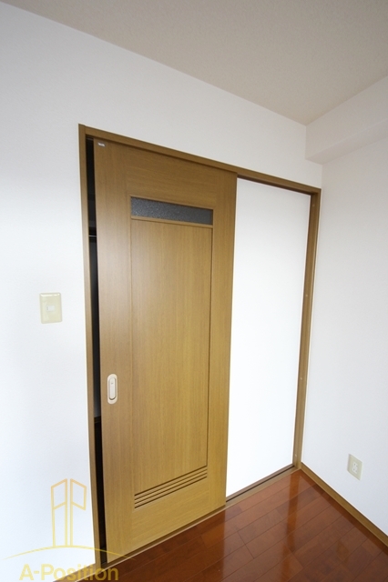 収納　エルフラット海老江