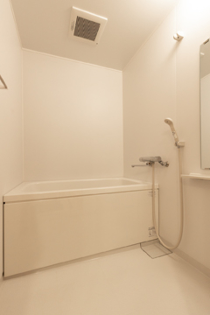 バス・シャワールーム　※写真は同タイプ住戸です。
