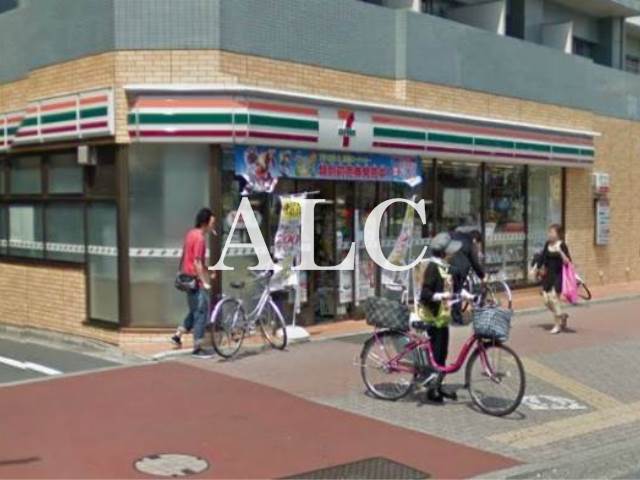 コンビニ　セブンイレブン練馬３丁目店（コンビニ）まで202m
