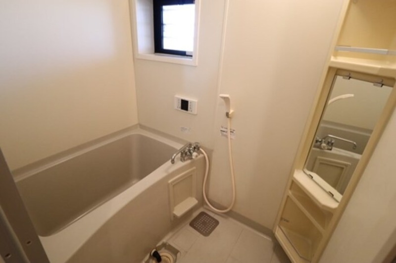 バス・シャワールーム　図面と現状に相違がある場合には現状を優先