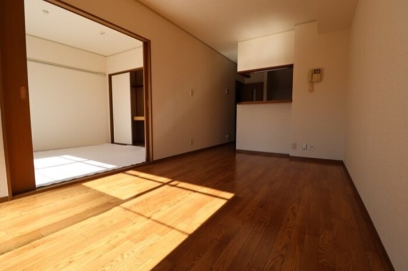 居室・リビング　図面と現状に相違がある場合には現状を優先