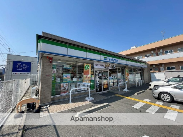 コンビニ　ファミリーマート（コンビニ）まで397m