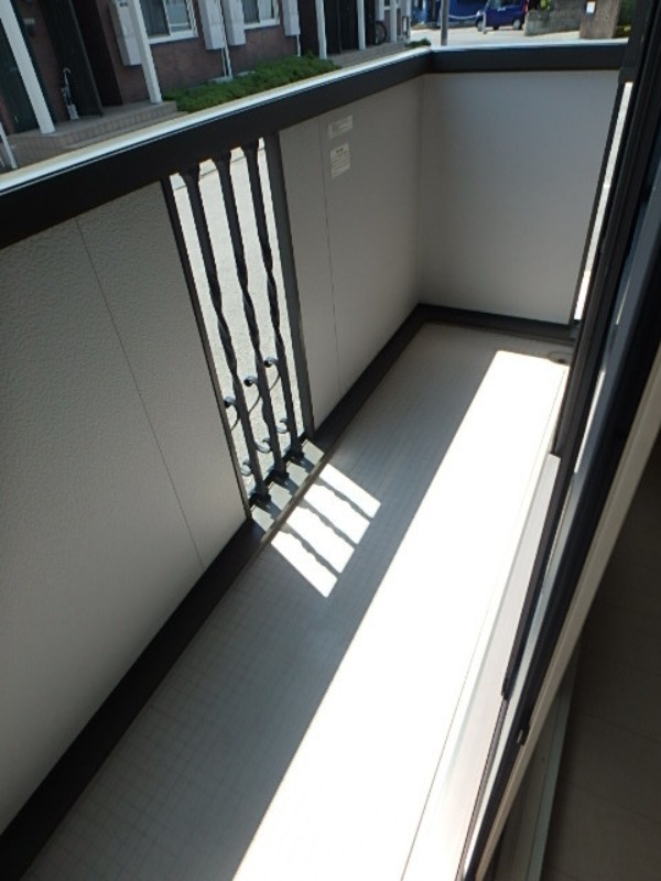 バルコニー　図面と現状に相違がある場合には現状を優先