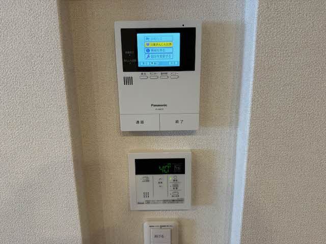 セキュリティ　モニター付きインターホンで安心です♪