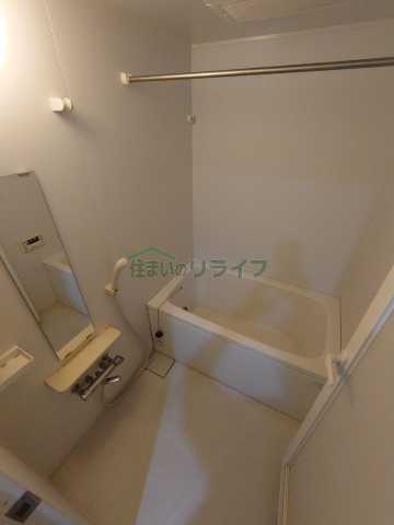 バス・シャワールーム　別部屋の参考写真です。