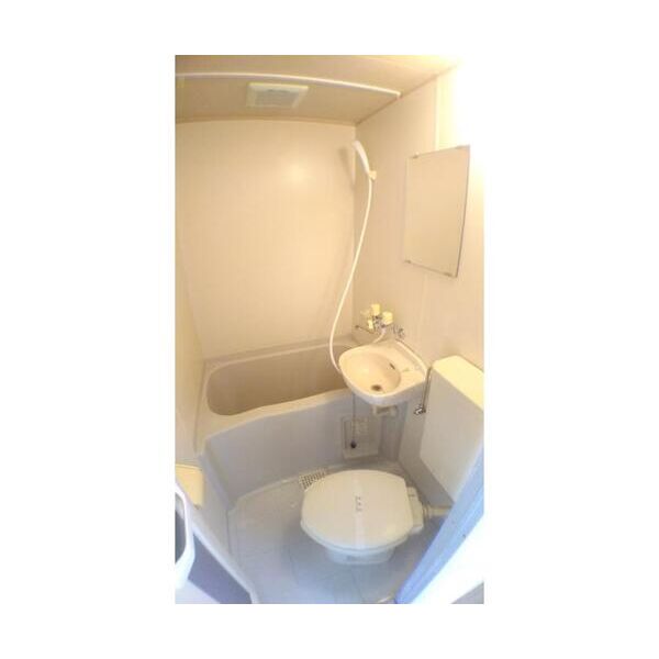 バス・シャワールーム　シンプルで機能的なユニットバスです！