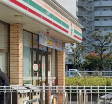 コンビニ　セブンイレブン 東船橋5丁目店（コンビニ）まで742m