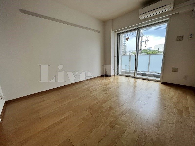 居室・リビング　別号室参考写真