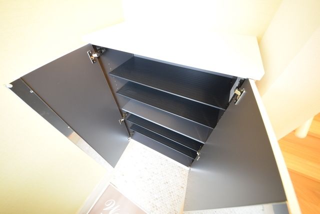 玄関　★お部屋探しは、当店千歳烏山店へ★