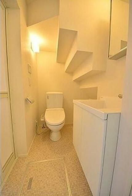 トイレ　★お部屋探しは、当店千歳烏山店へ★