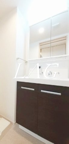 洗面設備　洗面台です。