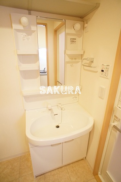 洗面設備　身支度に便利な洗面台♪