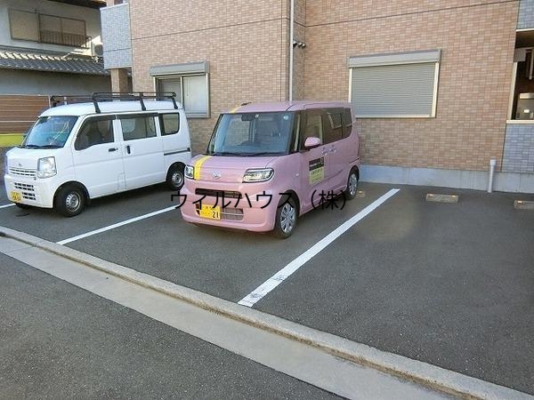 駐車場　駐車場！